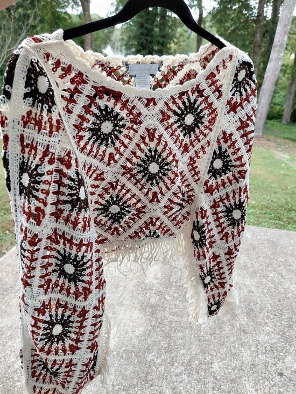 House of Harlow 1960 Crochet Floral Fringe Poncho White & Red - Picture 1 of 4